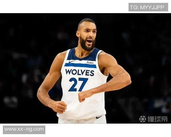 米奇谈文班遭戈贝尔垫脚经历直言疼痛但坚持完赛应无大碍